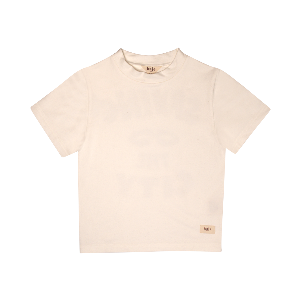 
                      
                        Perth shortsleeve | off-white
                      
                    