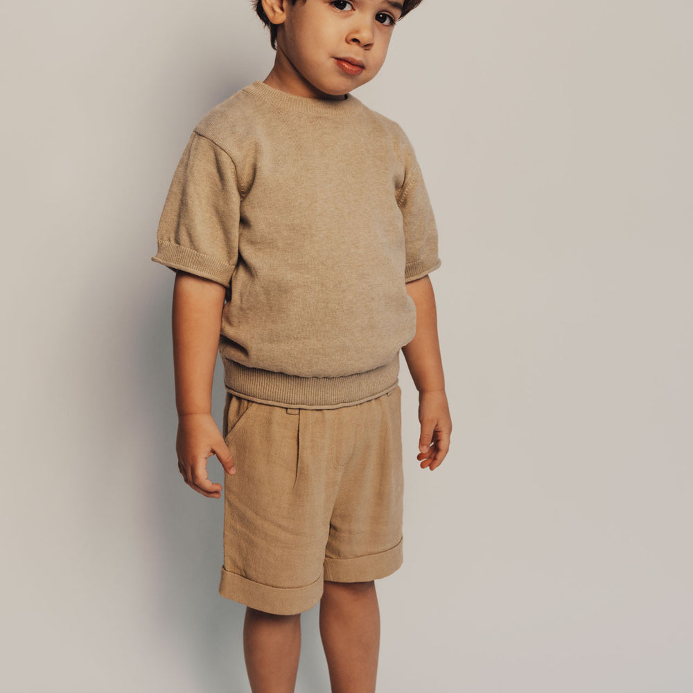 
                      
                        Mills short | taupe
                      
                    