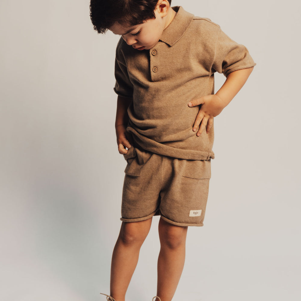 
                      
                        Bo short | taupe
                      
                    